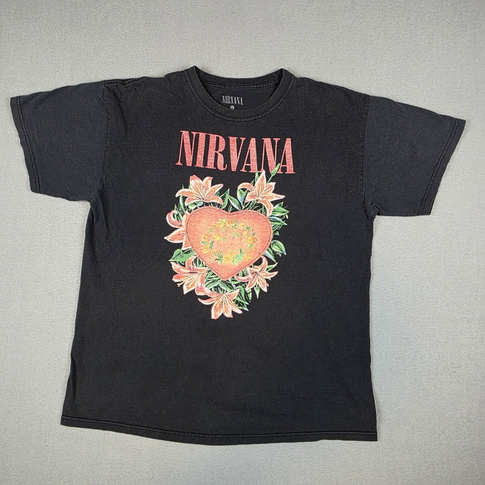 Nirvana Shirt Large Black Floral Heart Graphic Grunge Band Tee T-shirt